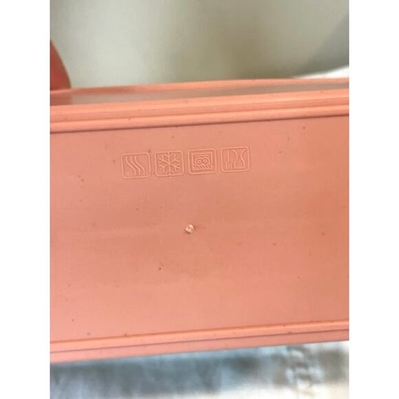 NEW Space-Saving Stackable Set of 10 Kids Plastic Rounded Plates Multi-Colored - Picture 4 of 5